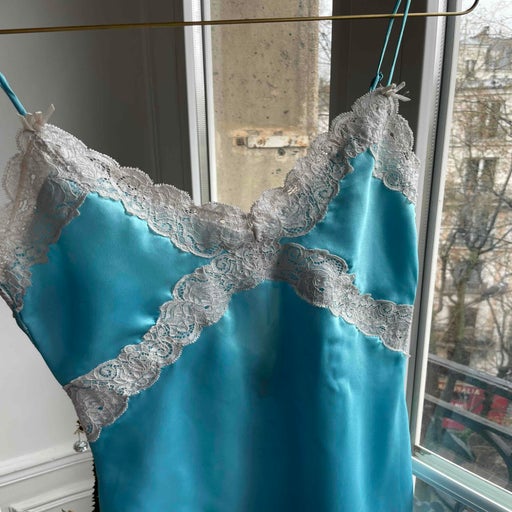 Nuisette bleue turquoise pour femme Imparfaite