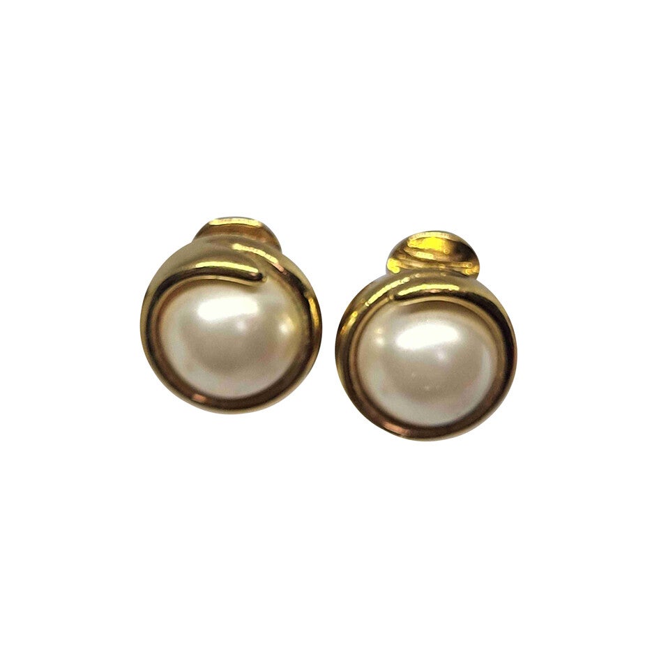 Monet Drop Clip Earrings - REMIjewels Vintage Jewelry